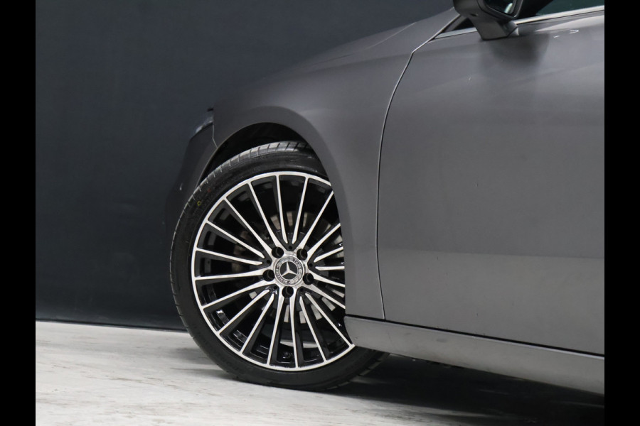 Mercedes-Benz A-Klasse 200 Business Solution [SCHUIFKANTELDAK, TREKHAAK, BLUETOOTH TELEFOON, CRUISE CONTROL, ACHTERUITRIJCAMERA, PDC V+A, STOELVERWARMING, FLIPPERS, AUTOMATISCHE AIRCO, NIEUWSTAAT,