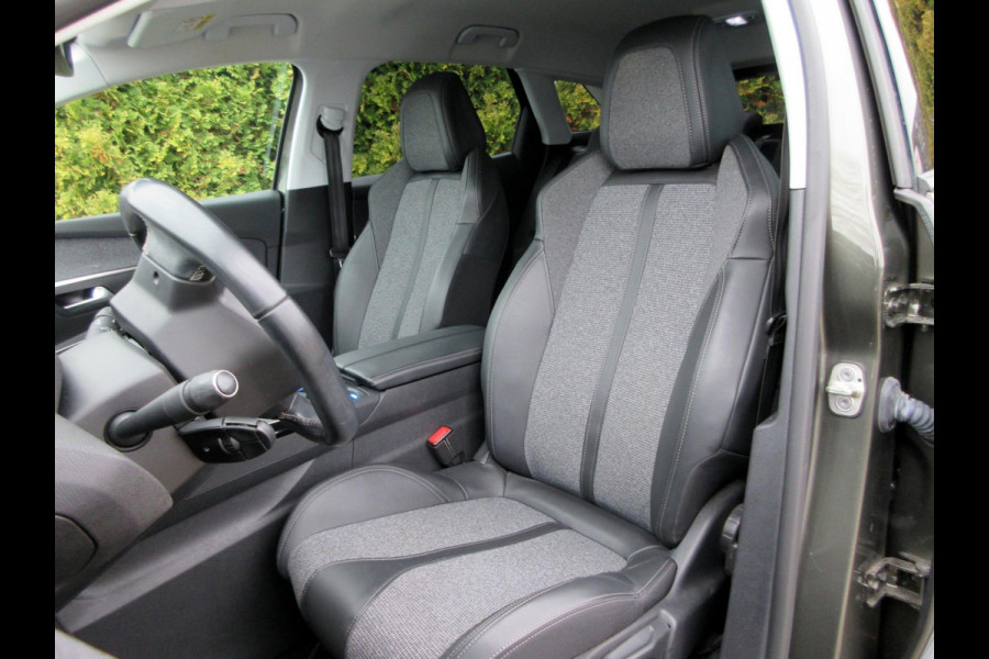 Peugeot 3008 1.2 PureTech Premium*Navi*360Cam*19inch*