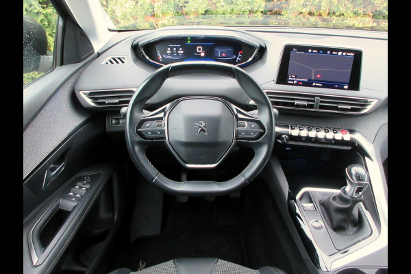 Peugeot 3008 1.2 PureTech Premium*Navi*360Cam*19inch*