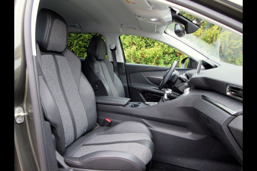 Peugeot 3008 1.2 PureTech Premium*Navi*360Cam*19inch*