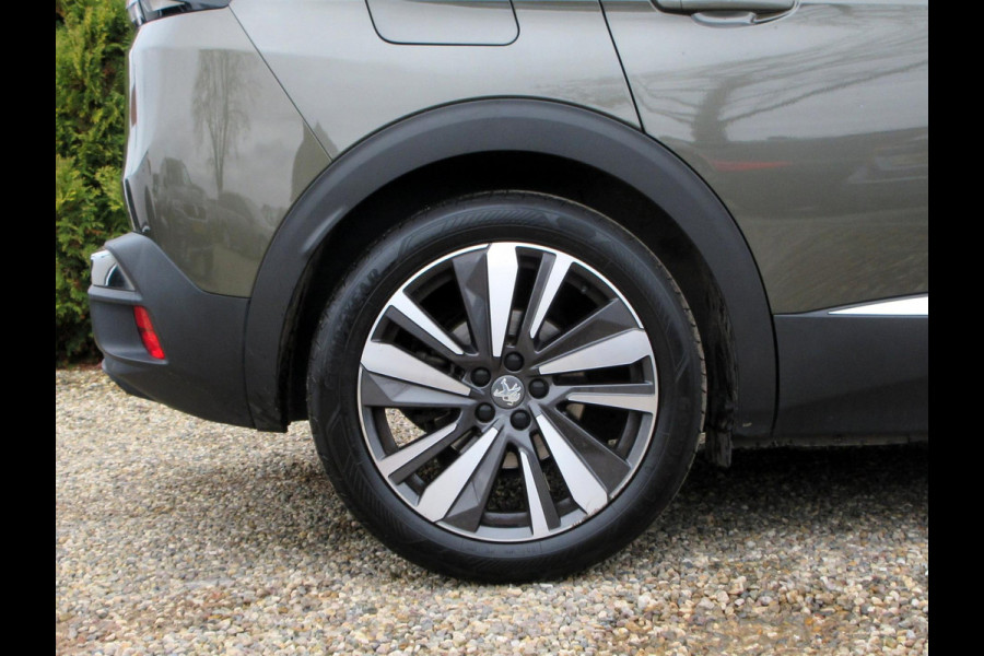 Peugeot 3008 1.2 PureTech Premium*Navi*360Cam*19inch*