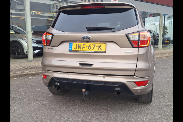 Ford Kuga 1.5 ST Line | Trekhaak 2000kg | Winter-Pack | LED | Navi | Stoel&Stuur Verwarming | occasion