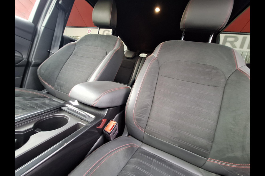 Ford Kuga 1.5 ST Line | Trekhaak 2000kg | Winter-Pack | LED | Navi | Stoel&Stuur Verwarming | occasion