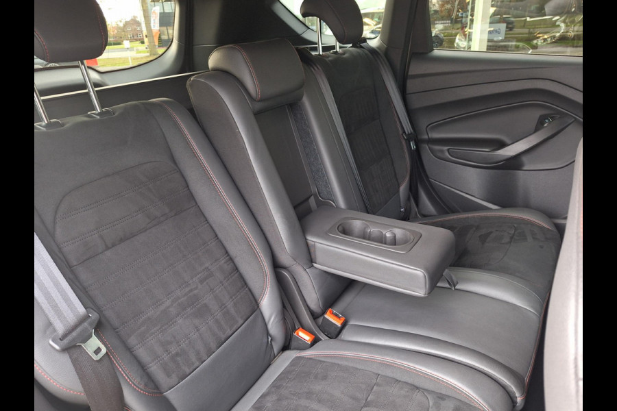 Ford Kuga 1.5 ST Line | Trekhaak 2000kg | Winter-Pack | LED | Navi | Stoel&Stuur Verwarming | occasion