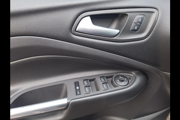 Ford Kuga 1.5 ST Line | Trekhaak 2000kg | Winter-Pack | LED | Navi | Stoel&Stuur Verwarming | occasion