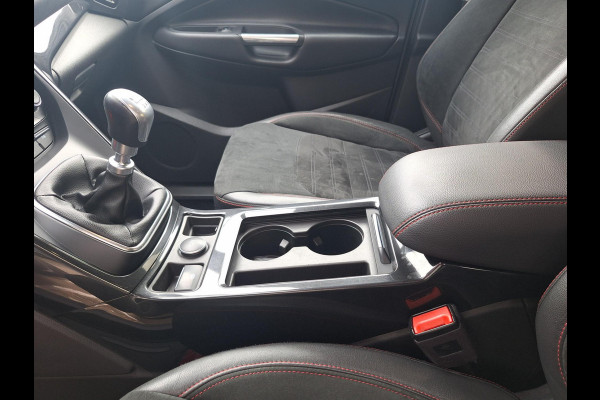 Ford Kuga 1.5 ST Line | Trekhaak 2000kg | Winter-Pack | LED | Navi | Stoel&Stuur Verwarming | occasion