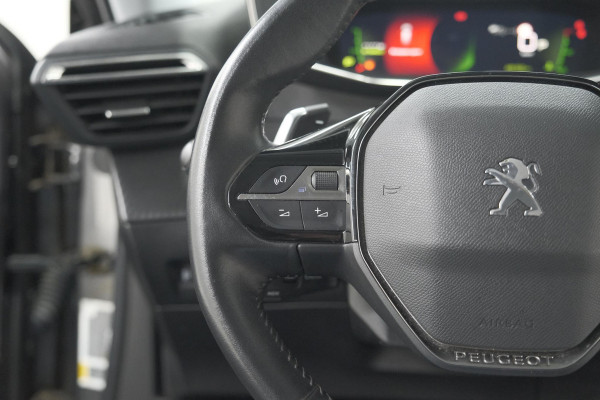 Peugeot 2008 PureTech 130 EAT8 Allure Pack | Stoelverwarming | Adaptieve Cruise Control | Camera