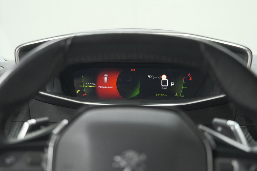 Peugeot 2008 PureTech 130 EAT8 Allure Pack | Stoelverwarming | Adaptieve Cruise Control | Camera