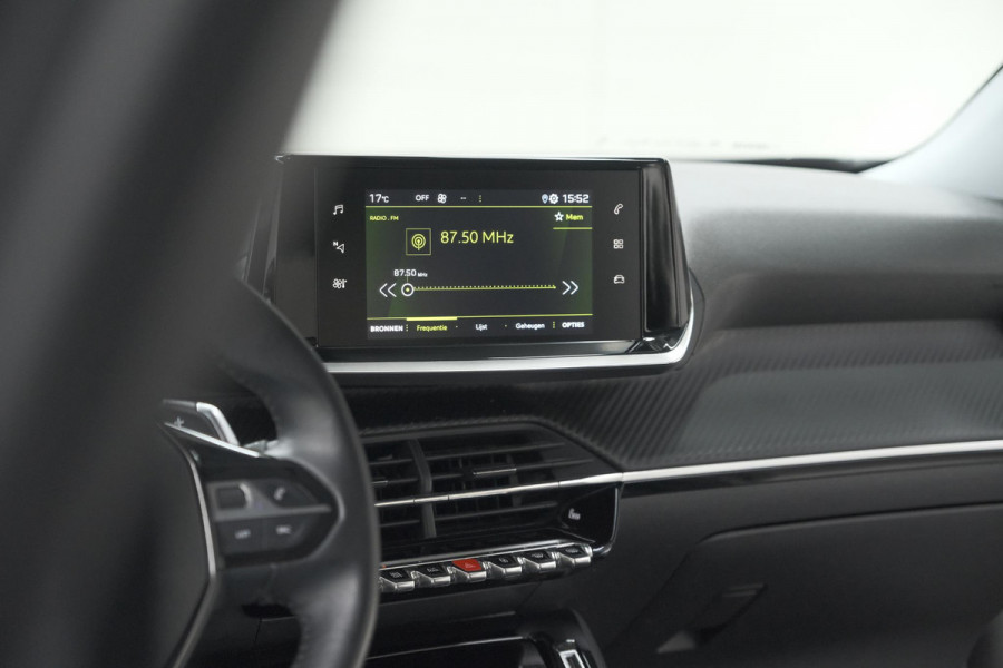 Peugeot 2008 PureTech 130 EAT8 Allure Pack | Stoelverwarming | Adaptieve Cruise Control | Camera