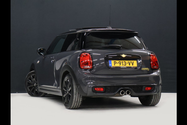 MINI Mini 2.0 Cooper S Chili FULL OPTION [SCHUIFKANTELDAK, APPLE CARPLAY, HARMAN/KARDON, HUD, ACHTERUITRIJCAMERA, ADAPTIVE CRUISE CONTROL, PDC V+A, STOELVERWARMING, AUTOMATISCHE AIRCO, NIEUWSTAAT]