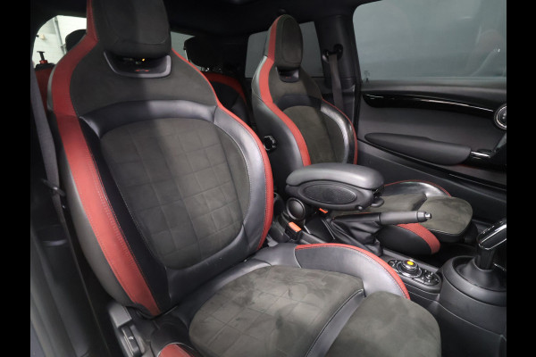 MINI Mini 2.0 Cooper S Chili FULL OPTION [SCHUIFKANTELDAK, APPLE CARPLAY, HARMAN/KARDON, HUD, ACHTERUITRIJCAMERA, ADAPTIVE CRUISE CONTROL, PDC V+A, STOELVERWARMING, AUTOMATISCHE AIRCO, NIEUWSTAAT]