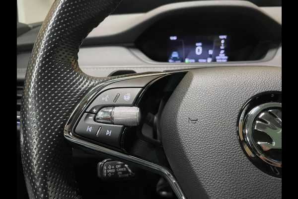 Škoda ENYAQ iV 80|93% SOH|LEDER|PANO|HEAD-UP|ACC|TREKHAAK|ELEK.INTER|STUUR+STOELVERW V+A|CAMERA|CARPLAY|CLIMATE+CRUISE CONTROL|NL|