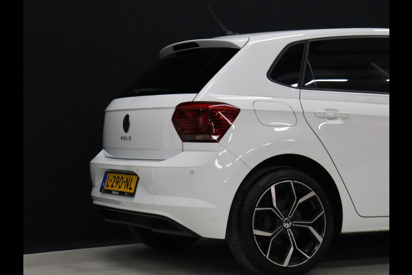 Volkswagen Polo 1.0 TSI Highline [APPLE CARPLAY, ANDRIOD AUTO, ADAPTIVE CRUISE CONTROL,PDC V+A, AUTOMATISCHE AIRCO, LICHTMETALEN VELGEN, ELEKTRISCHE RAMEN, NIEUWSTAAT]