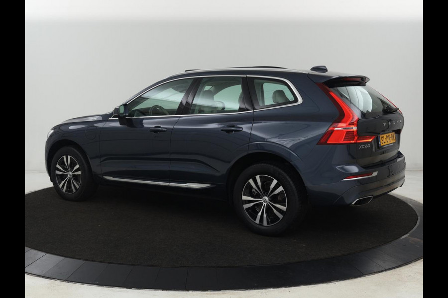 Volvo XC60 2.0 Recharge T6 AWD Business Pro | Panoramadak | Leder | Camera | Carplay | Navigatie | Full LED | Cruise control | Parkeerverwarming | PHEV | Plug In