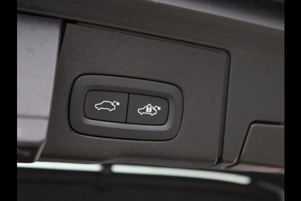 Volvo XC60 2.0 Recharge T6 AWD Business Pro | Panoramadak | Leder | Camera | Carplay | Navigatie | Full LED | Cruise control | Parkeerverwarming | PHEV | Plug In