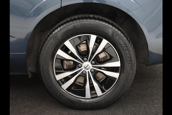 Volvo XC60 2.0 Recharge T6 AWD Business Pro | Panoramadak | Leder | Camera | Carplay | Navigatie | Full LED | Cruise control | Parkeerverwarming | PHEV | Plug In
