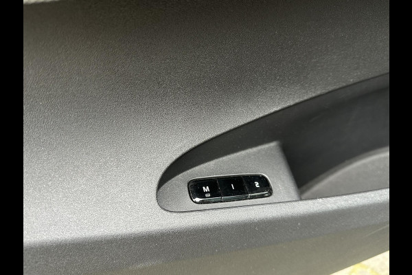 Polestar 2 Long Range Dual Motor Plus Pilot78kWh VAN: €32.900,- VOOR: €28.877,- UW EINDEJAARSVOORDEEL: €4.023,- | AWD Performance Pack | stoel + stuurwielwarming | 360 camera | Panorama dak | elect stoelen met geheugen | elect trekhaak |20 inch |  Rijklaar geleverd met 12 mnd bovag garantie |