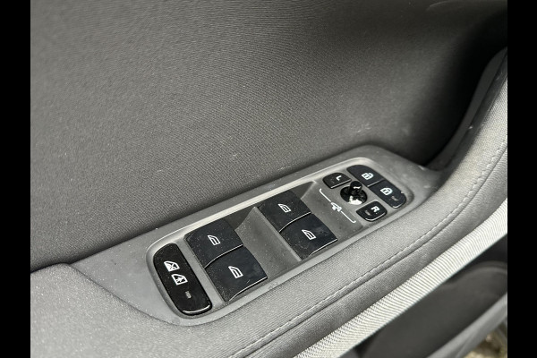 Polestar 2 Long Range Dual Motor Plus Pilot78kWh VAN: €32.900,- VOOR: €28.877,- UW EINDEJAARSVOORDEEL: €4.023,- | AWD Performance Pack | stoel + stuurwielwarming | 360 camera | Panorama dak | elect stoelen met geheugen | elect trekhaak |20 inch |  Rijklaar geleverd met 12 mnd bovag garantie |