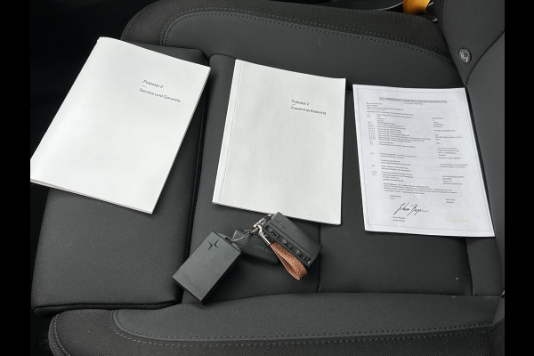 Polestar 2 Long Range Dual Motor Plus Pilot78kWh VAN: €32.900,- VOOR: €28.877,- UW EINDEJAARSVOORDEEL: €4.023,- | AWD Performance Pack | stoel + stuurwielwarming | 360 camera | Panorama dak | elect stoelen met geheugen | elect trekhaak |20 inch |  Rijklaar geleverd met 12 mnd bovag garantie |