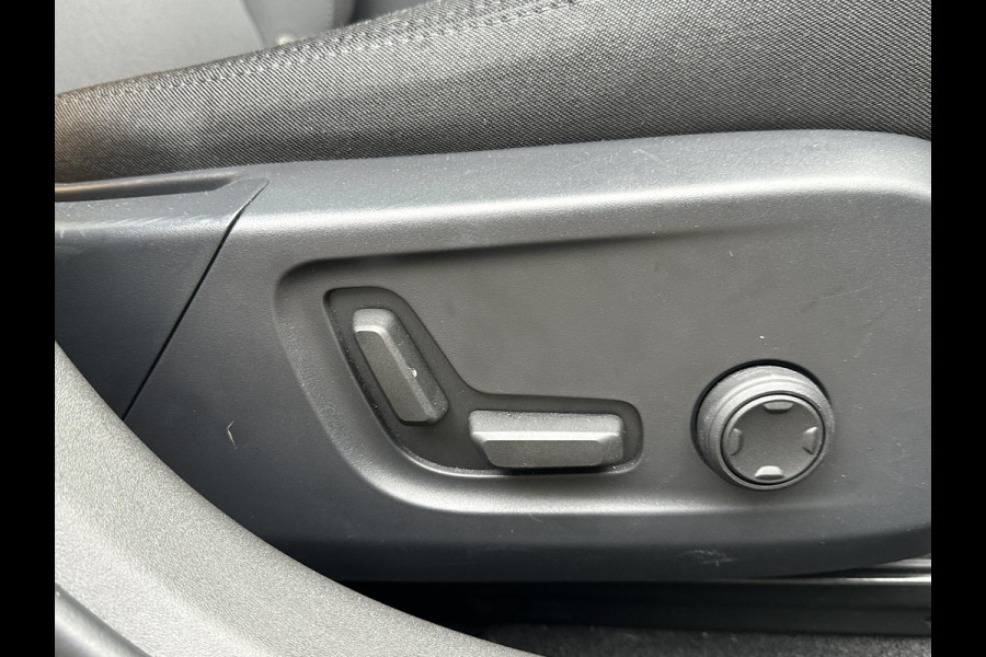 Polestar 2 Long Range Dual Motor Plus Pilot78kWh VAN: €32.900,- VOOR: €28.877,- UW EINDEJAARSVOORDEEL: €4.023,- | AWD Performance Pack | stoel + stuurwielwarming | 360 camera | Panorama dak | elect stoelen met geheugen | elect trekhaak |20 inch |  Rijklaar geleverd met 12 mnd bovag garantie |