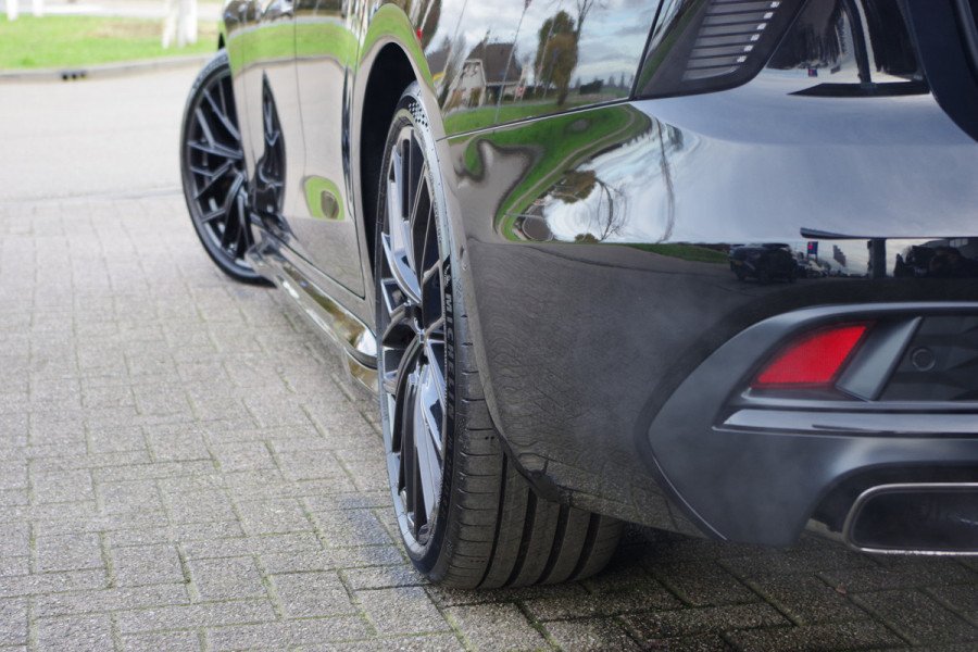 Audi A6 Avant 2.0 e-Hybrid 367 PK Plug-In Quattro Competition S-Line Edition, Luchtvering, Trekhaak, Panoramadak