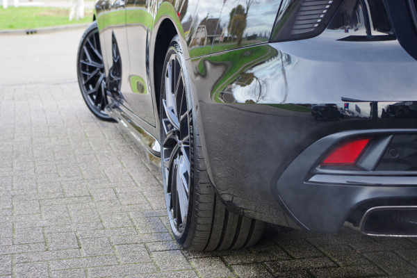 Audi A6 Avant 2.0 e-Hybrid 367 PK Plug-In Quattro Competition S-Line Edition, Luchtvering, Trekhaak, Panoramadak