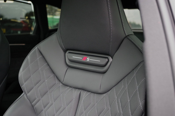 Audi A6 Avant 2.0 e-Hybrid 367 PK Plug-In Quattro Competition S-Line Edition, Luchtvering, Trekhaak, Panoramadak