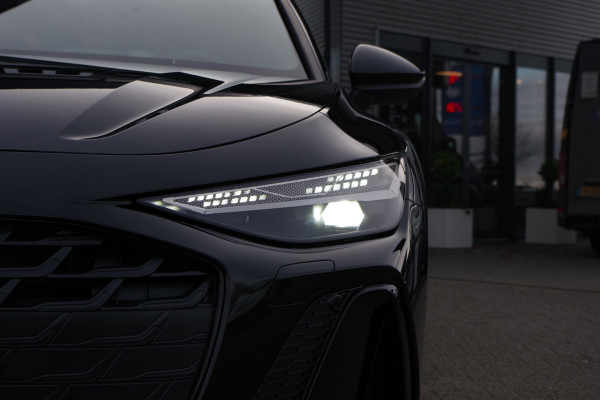 Audi A6 Avant 2.0 e-Hybrid 367 PK Plug-In Quattro Competition S-Line Edition, Luchtvering, Trekhaak, Panoramadak