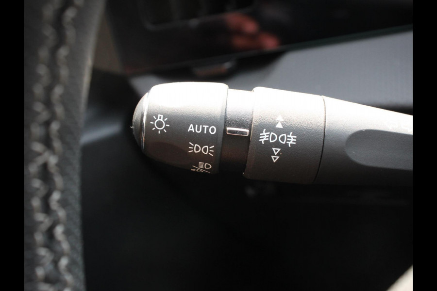 Opel Astra 1.2 Automaat GS Line | Climate control | Adaptive cruise control | LED | Voorstoelen verwarmd | Stuurwiel verwarmd | Achteruitrij camera 360* | Sfeer verlichting | Apple carplay/ Android auto