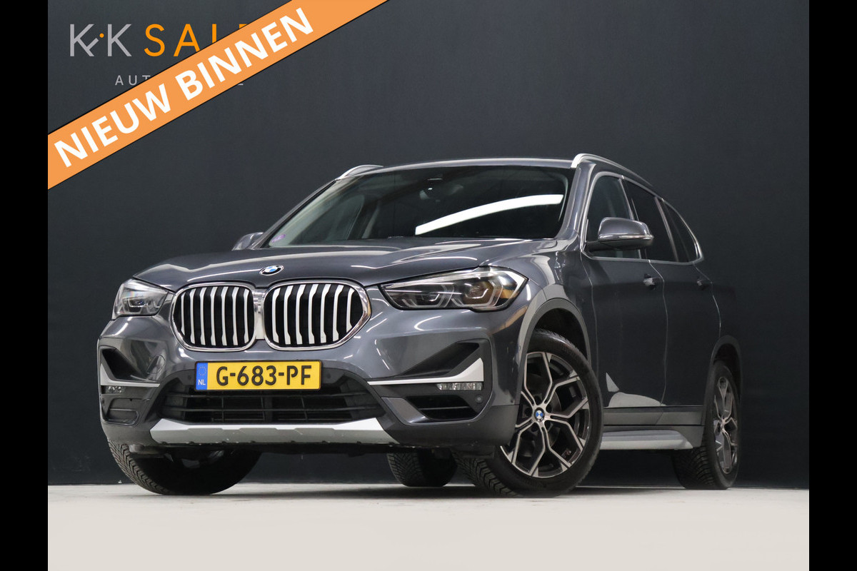BMW X1 sDrive20i VDL Nedcar Edition [GROOT NAVIGATIE, TREKHAAK, HUD, PDC V+A, BLUETOOTH TELEFOON, CRUISE CONTROL, STOELVERWARMING, ELEKTRISCHE ACHTERKLEP, BMW LED, NIEUWSTAAT]