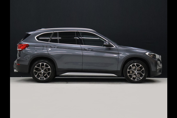 BMW X1 sDrive20i VDL Nedcar Edition [GROOT NAVIGATIE, TREKHAAK, HUD, PDC V+A, BLUETOOTH TELEFOON, CRUISE CONTROL, STOELVERWARMING, ELEKTRISCHE ACHTERKLEP, BMW LED, NIEUWSTAAT]