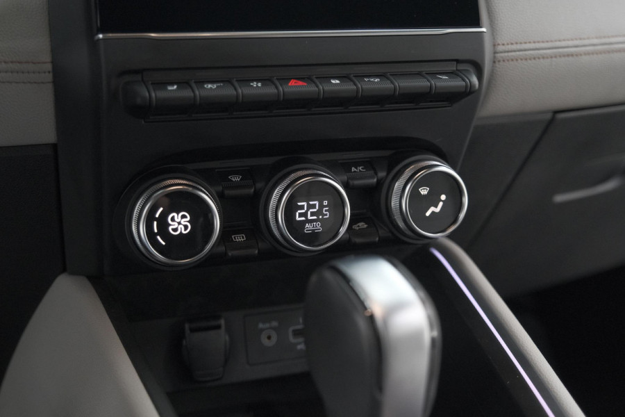 Renault Clio TCe 130 EDC Initiale Paris | Pack Winter | Camera | BOSE Audio | Dodehoekdetectie