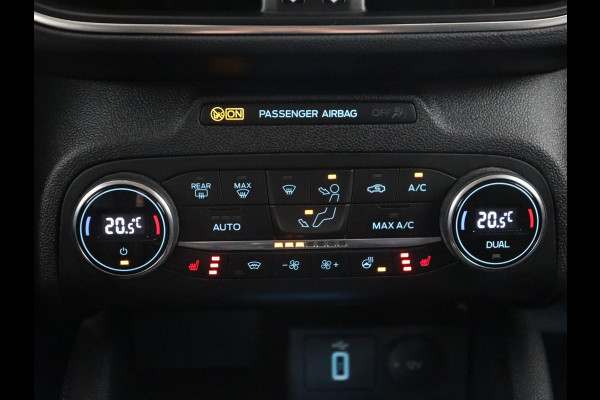 Ford Focus 1.0 EcoBoost Hybrid Titanium X | Stoel & stuurverwarming | Adaptive cruise | Half leder | Camera | Carplay | B&O Sound | Keyless | Navigatie | Climate control | Full LED