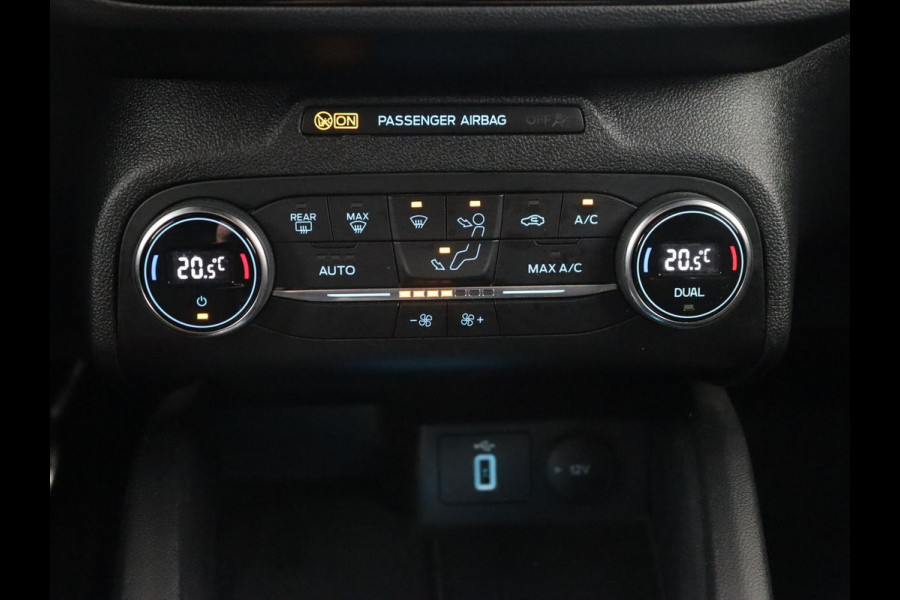 Ford Focus 1.5 EcoBoost ST Line | Head-Up | Trekhaak | Adaptive cruise | Camera | Carplay | Navigatie | Keyless | Park Assist | Full LED | Climate control | Bluetooth