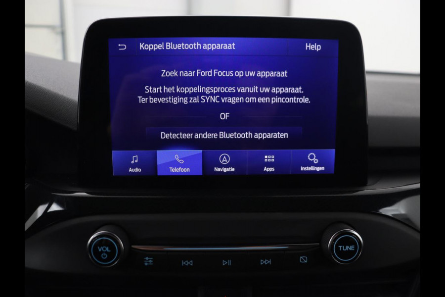 Ford Focus 1.5 EcoBoost ST Line | Head-Up | Trekhaak | Adaptive cruise | Camera | Carplay | Navigatie | Keyless | Park Assist | Full LED | Climate control | Bluetooth