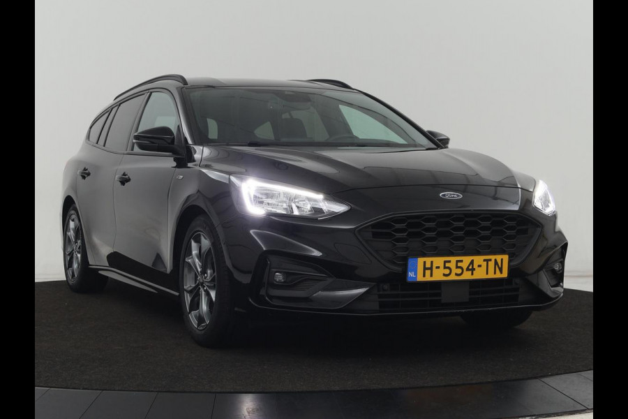 Ford Focus 1.5 EcoBoost ST Line | Head-Up | Trekhaak | Adaptive cruise | Camera | Carplay | Navigatie | Keyless | Park Assist | Full LED | Climate control | Bluetooth