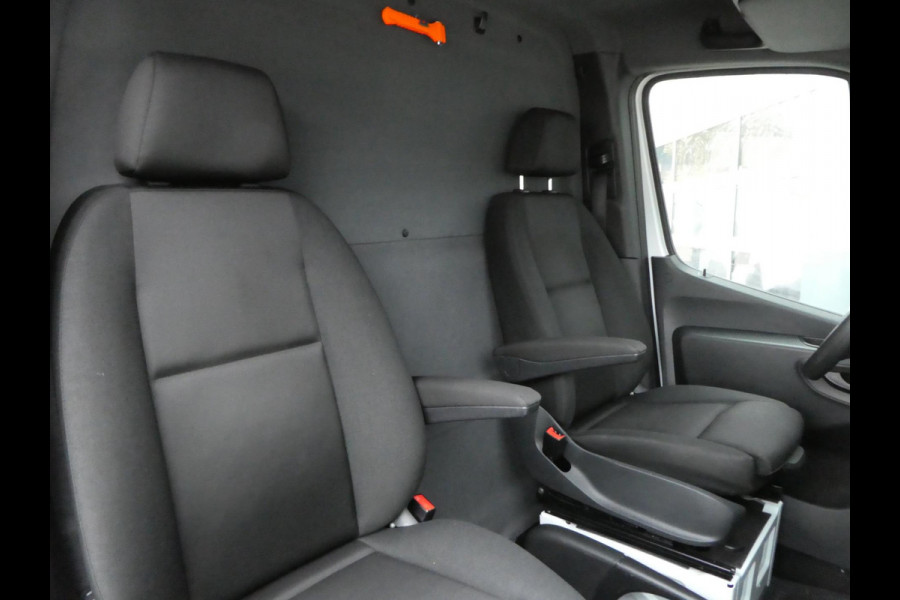 Mercedes-Benz Sprinter 317cdi 170pk, L3H3, Airco, Automaat, Camera, Navigatie.