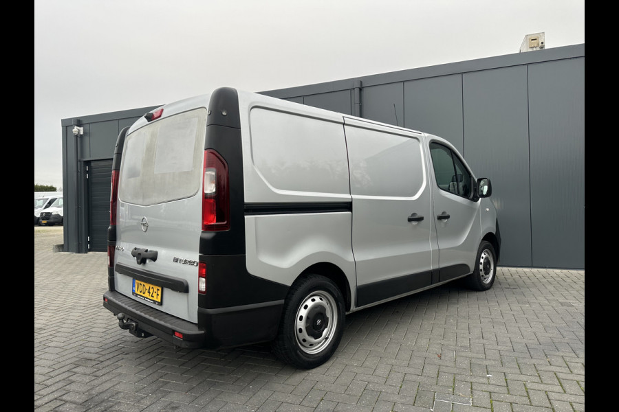 Opel Vivaro 1.6 CDTI 126 PK / L1H1 / 1e EIG. / TREKHAAK / ACHTERKLEP / AIRCO / CRUISE / NAVI / CAMERA / BLUETOOTH