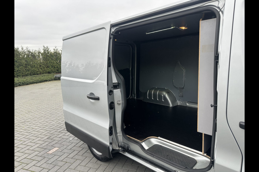 Opel Vivaro 1.6 CDTI 126 PK / L1H1 / 1e EIG. / TREKHAAK / ACHTERKLEP / AIRCO / CRUISE / NAVI / CAMERA / BLUETOOTH