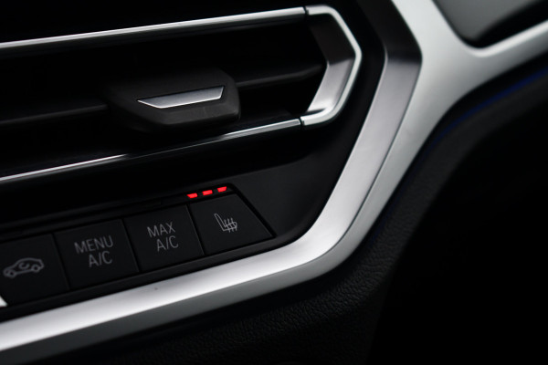 BMW 4 Serie Cabrio 420i M-Sport 19inch Nekverw Adp-demping