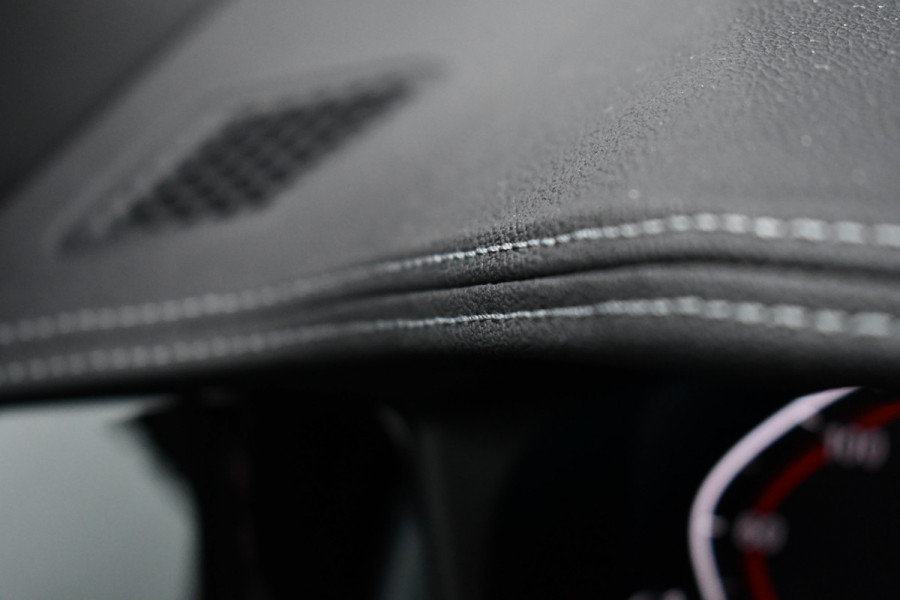 BMW 4 Serie Cabrio 420i M-Sport 19inch Nekverw Adp-demping