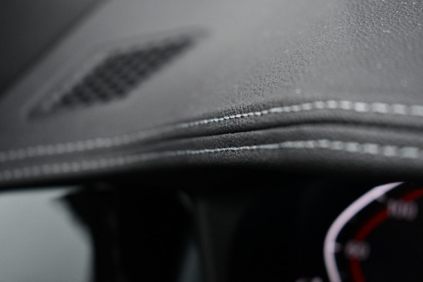 BMW 4 Serie Cabrio 420i M-Sport 19inch Nekverw Adp-demping