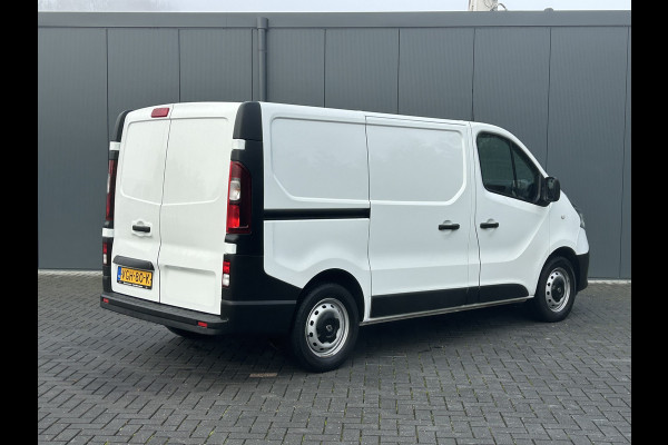 Renault Trafic 2.0 dCi 146 PK AUTOMAAT / L1H1 / 1e EIG. / 55.256 KM !! / AIRCO / CRUISE / NAVI / APPLE CARPLAY / 3-ZITS