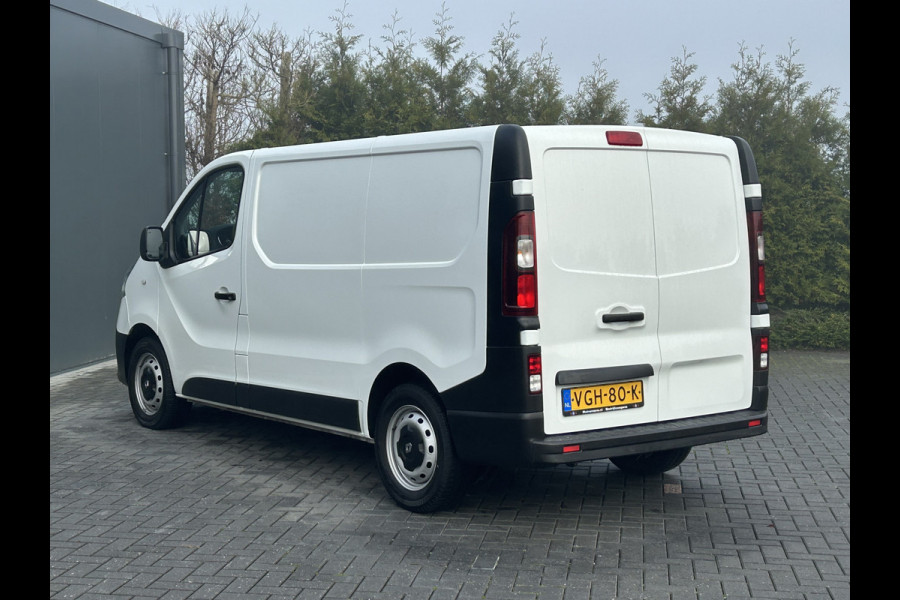 Renault Trafic 2.0 dCi 146 PK AUTOMAAT / L1H1 / 1e EIG. / 55.256 KM !! / AIRCO / CRUISE / NAVI / APPLE CARPLAY / 3-ZITS