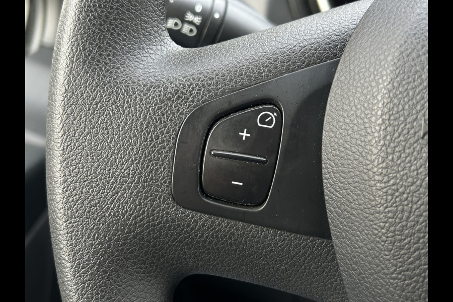 Renault Trafic 2.0 dCi 146 PK AUTOMAAT / L1H1 / 1e EIG. / 55.256 KM !! / AIRCO / CRUISE / NAVI / APPLE CARPLAY / 3-ZITS
