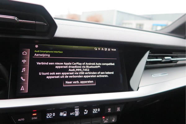 Audi A3 Limousine 35 TFSI 150pk S-Tronic 2x S-Line Edition Virtual cockpit, Stoelverwarming, Privacy glass, DAB+ , Carplay , etc. .