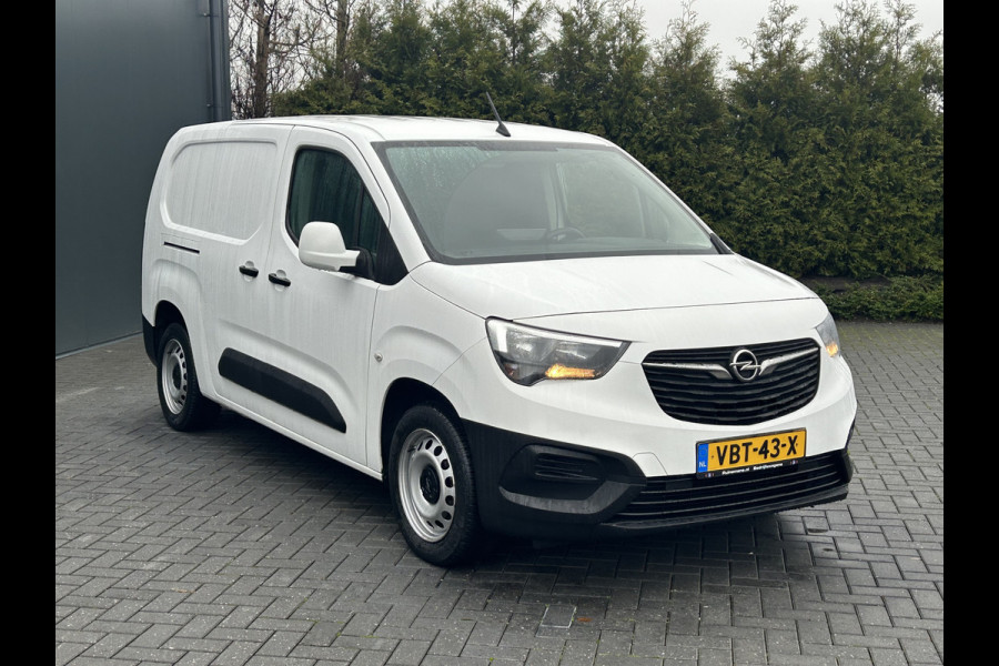 Opel Combo Opel Combo 1.5D 102 PK / L2H1 / 81.776 KM !! / 1e EIG. / SORTIMO INRICHTING / AIRCO / CRUISE / NAVI / APPLE CARPLAY / PDC