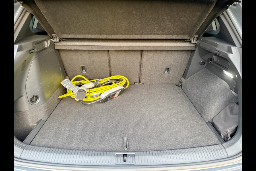 Volkswagen Tiguan 1.4 TSI eHybrid R-Line Business+ | 360 Camera | Stoelgeheugen | Head UP | Keyless | Side Assist | Leder | Prijs Rijklaar!!