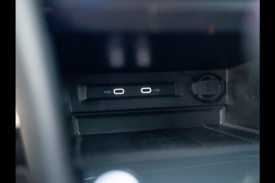 Volkswagen Tiguan 1.4 TSI eHybrid R-Line Business+ | 360 Camera | Stoelgeheugen | Head UP | Keyless | Side Assist | Leder | Prijs Rijklaar!!