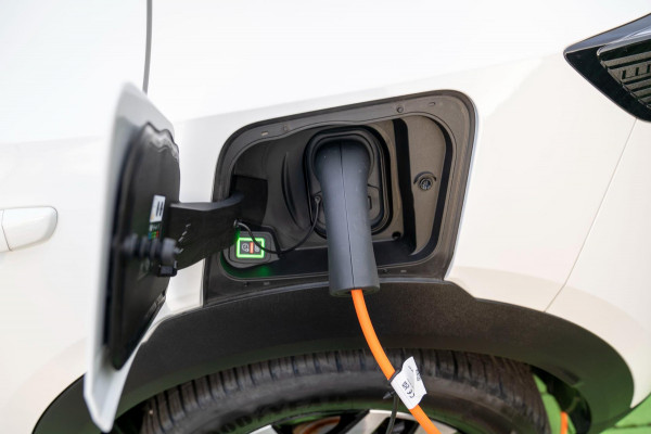 Opel Mokka-e Elegance 50-kWh |Prijs rijklaar incl 12 mnd garantie|Camera Ledverlichting Clima LMV 17"